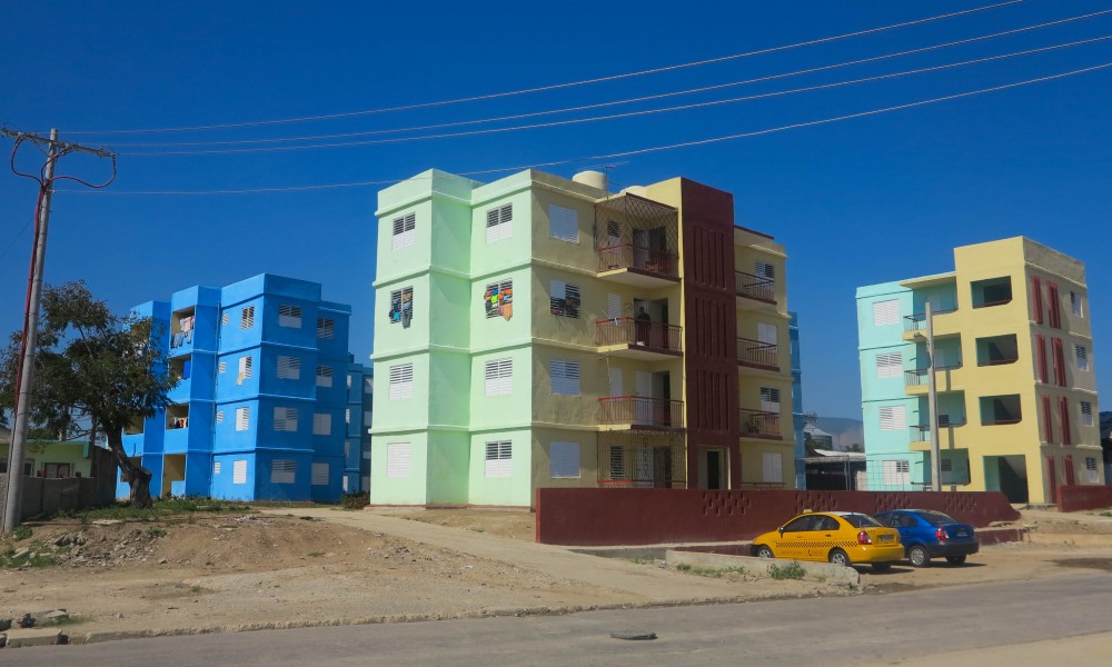 Casi ningún edificio construido en Santiago supera los cinco pisos (Foto: Mónica Baró)