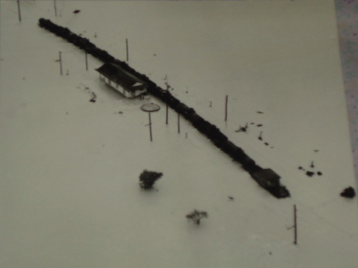 Línea del tren de Campo Florido inundada durante las lluvias intensas de 1982 (Imagen cedida por Armando Caymares)