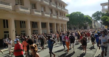 Después de las protestas del 11 de julio de 2021, el Gobierno condenó a cientos de manifestantes a prisión con penas de hasta 25 años (Foto: Periodismo de Barrio).