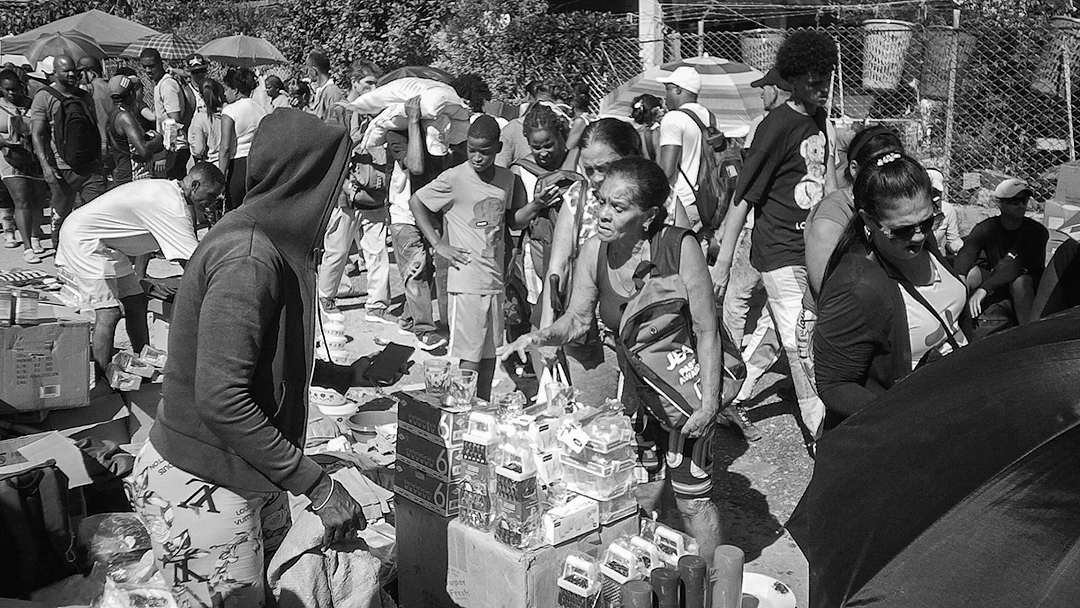 Se venden muchos artículos para el hogar (Foto: Adriano Alfredo Padura Hernández).